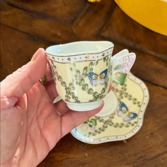 Tea Set - Picture 7 of 11